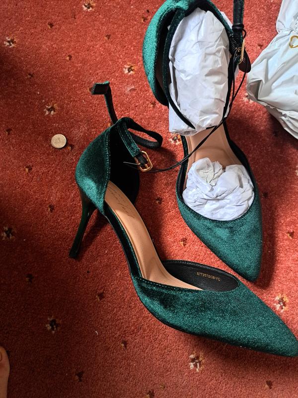 Green velvet hot sale stilettos