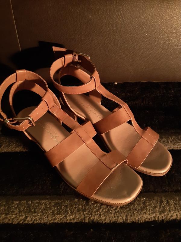 Tan heeled sandals online uk