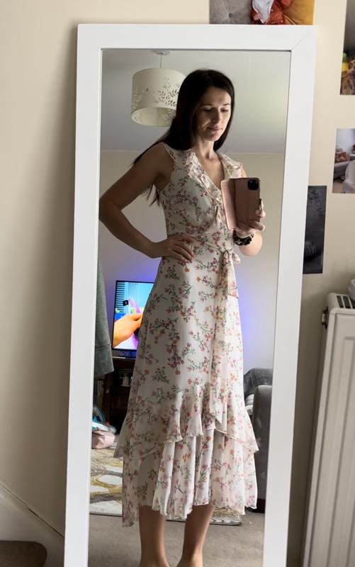 Nelly on sale floral dress