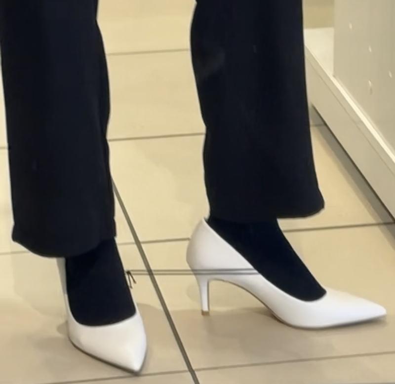 Escarpins Noirs New Look Taille UK 7 - Talons Aiguilles Hauts, Avec Bride Cheville, Occasion TB