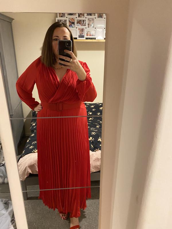 New look red outlet pleated dress