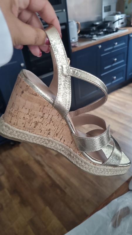 New look best sale wedges gold