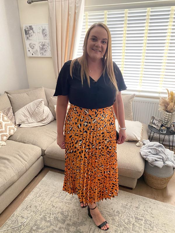 Orange and blue 2024 leopard print skirt