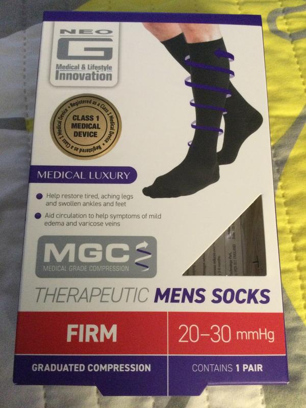 Neo G Travel & Flight Compression Socks - Medium - Black, Toiletries