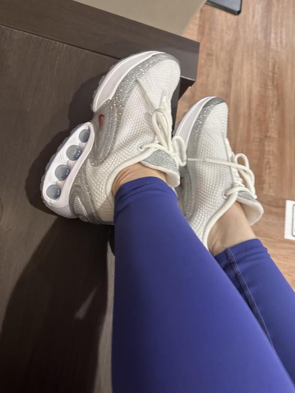 NIKE AIR MAX DN WHITE/BLACK-PHOTON DUST-METALLIC SILVER（ナイキ