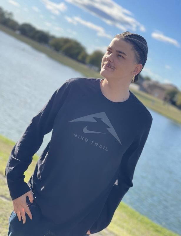 Review Thumbnail Image 0 228880404