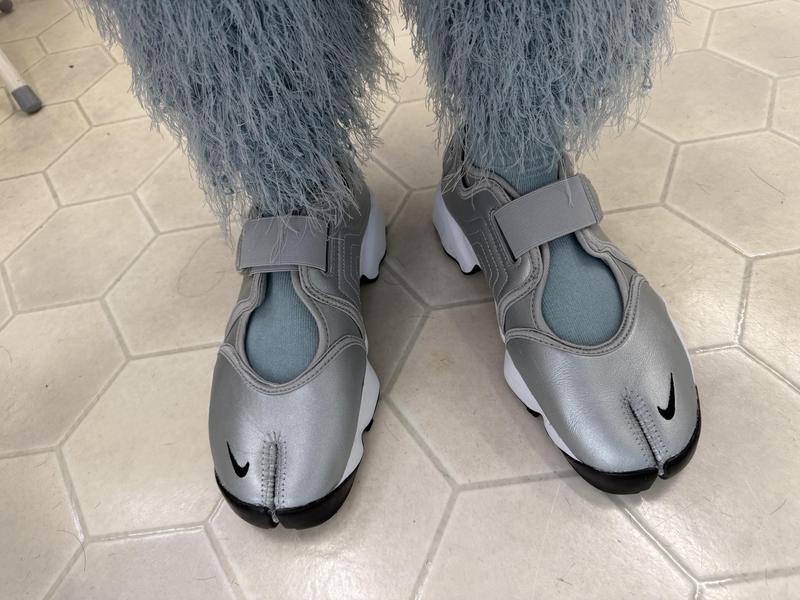 NIKE WMNS AIR RIFT METALLIC SILVER/SAIL-BLACK（ナイキ ウィメンズ