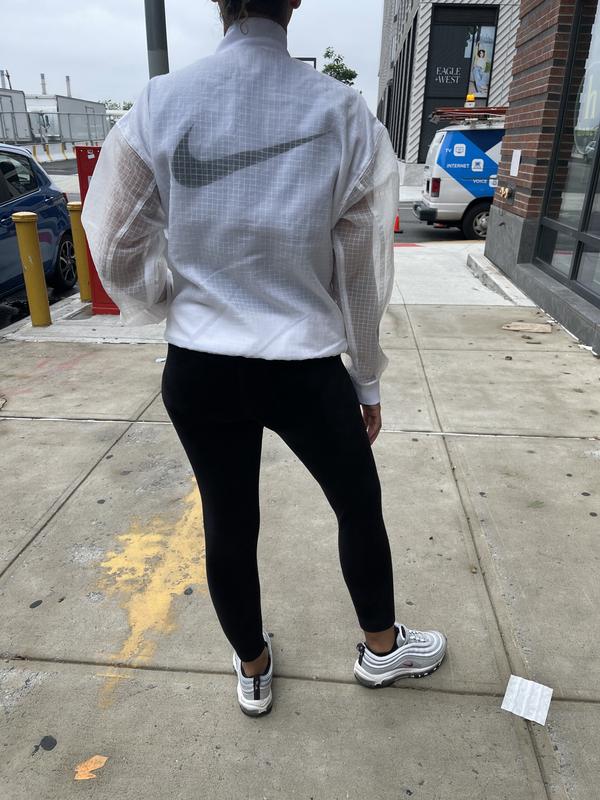 Review Thumbnail Image 0 226442909