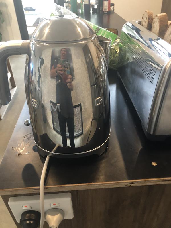 Smeg polished 2024 steel kettle