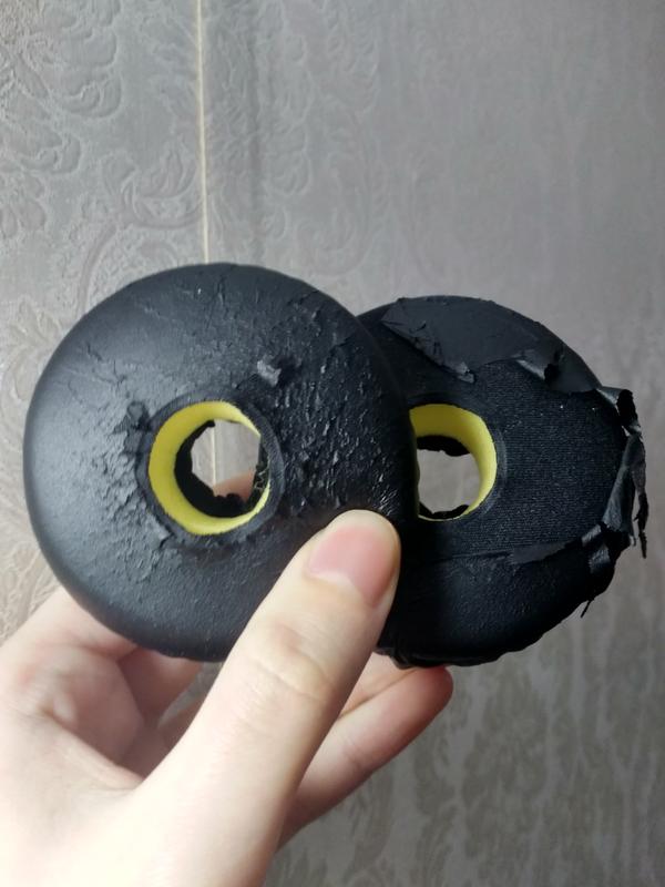 Both Ear-pads