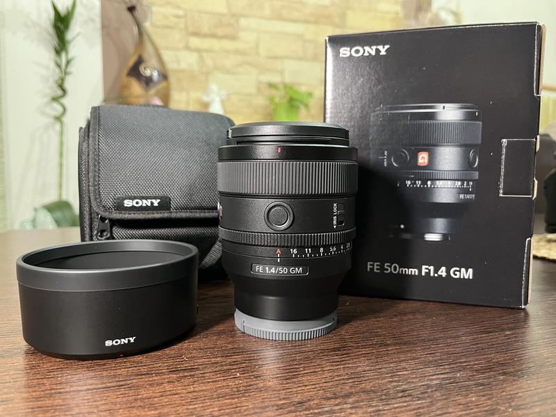 SEL50F14GM | Lenses | Sony UK