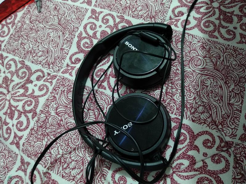 Audífonos Alámbricos de Diadema Sony MDR-ZX310/ROJ – MegaAudio