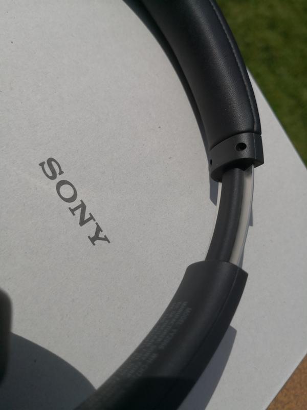 Sony Auriculares inalámbricos Bluetooth – Hasta 50 horas de duración de la  batería con función de carga rápida, modelo en la oreja - WH-CH520C.CE7 