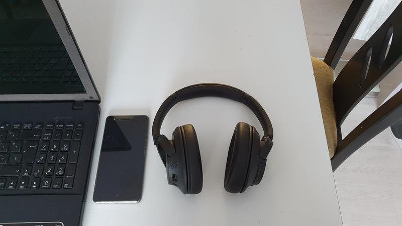 Audífonos Inalámbricos Sony Noise Cancelling WH-CH720N/BZUC