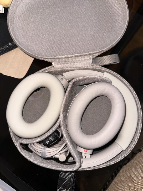 【美品】Sony WH1000-XM4 シルバー Sony WH-1000XM4 Wireless Noise Cancelling Over-Ear