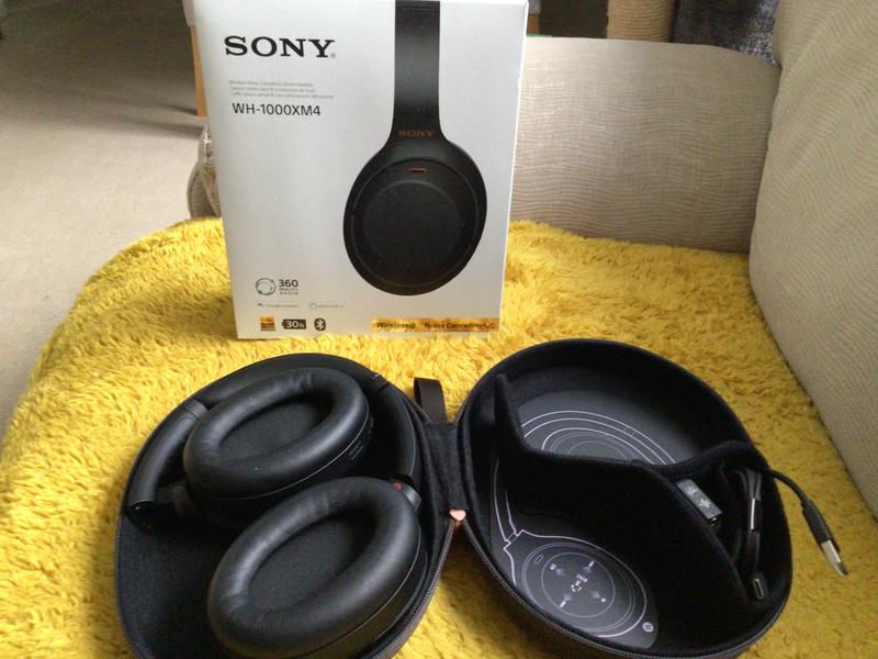 Myer sony xm4 hot sale