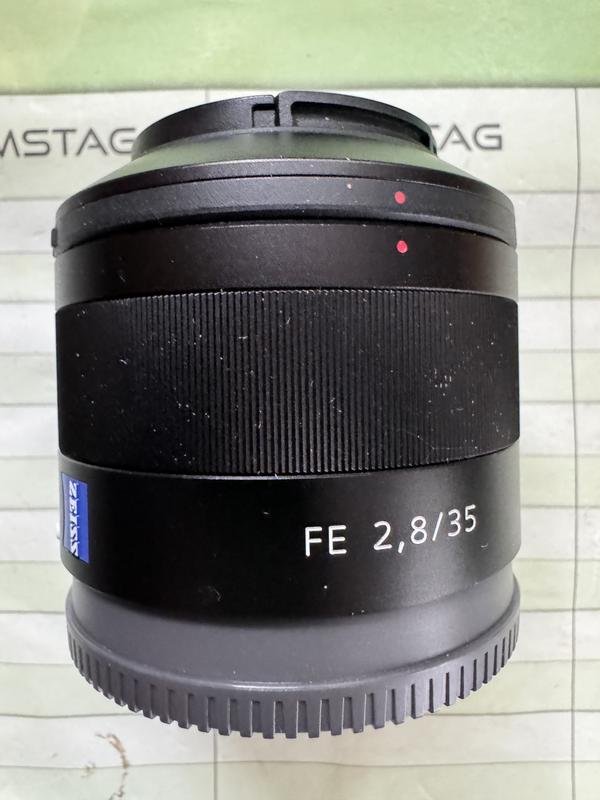 SEL35F28Z | α Lenses | | Sony United Kingdom