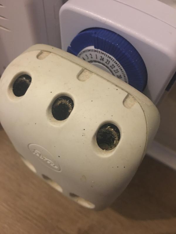 Dial time set to now, plug in and leave alone!