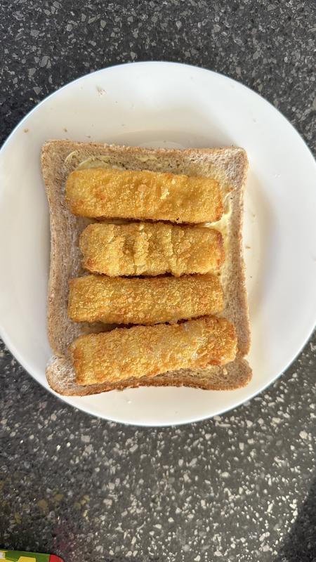Birds Eye fish fingers in a sandwich