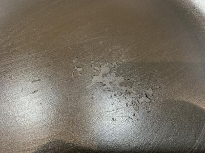 Peeling pan and scratches despite silicone utensils