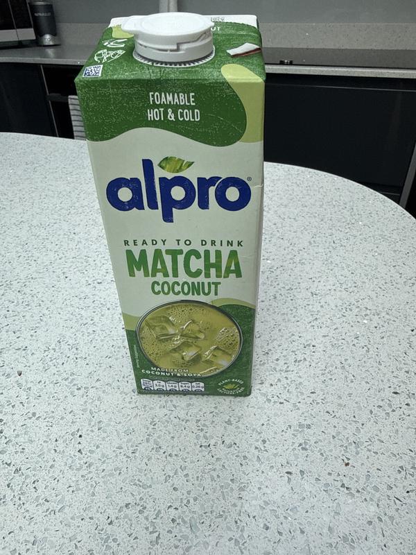 Almond matcha milk