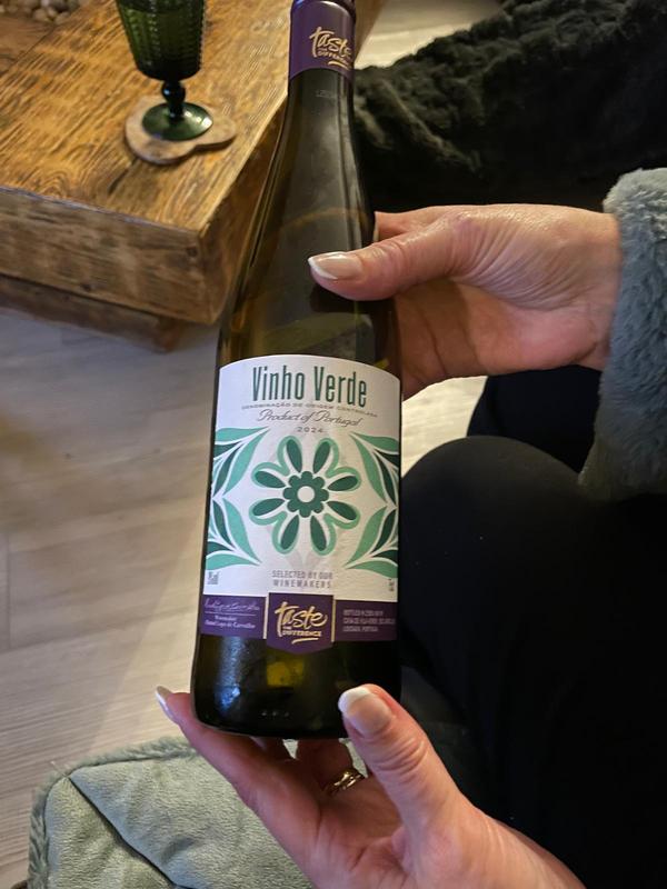 Vinho Verde White Wine Taste