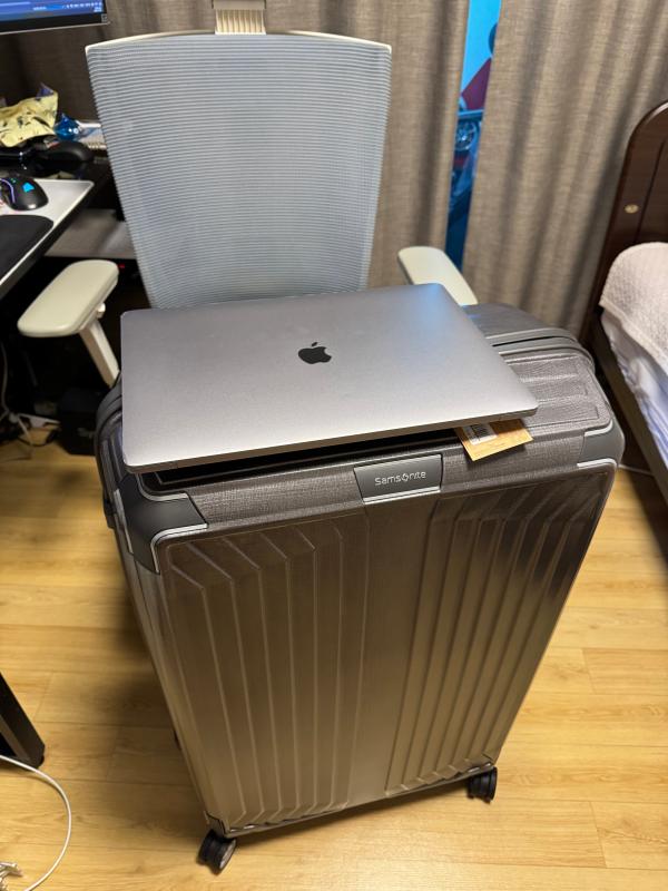 ライトボックス スピナー69 ディープブルー｜サムソナイト(Samsonite