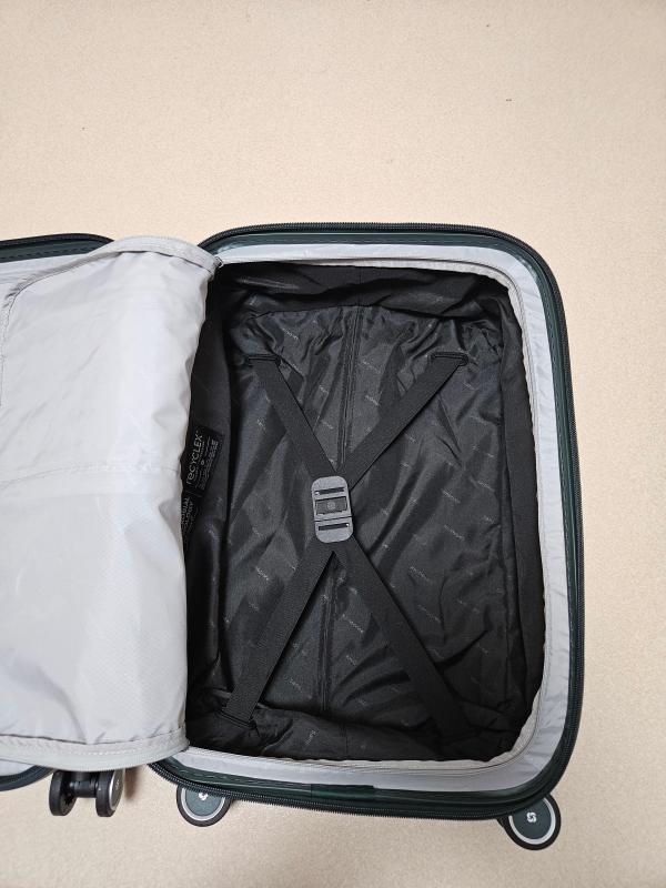 ゼンポッド スピナー75 トランク ブラック｜サムソナイト(Samsonite