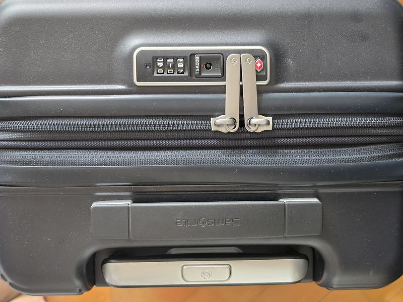 Samsonite Apinex Spinner 69/25 Exp