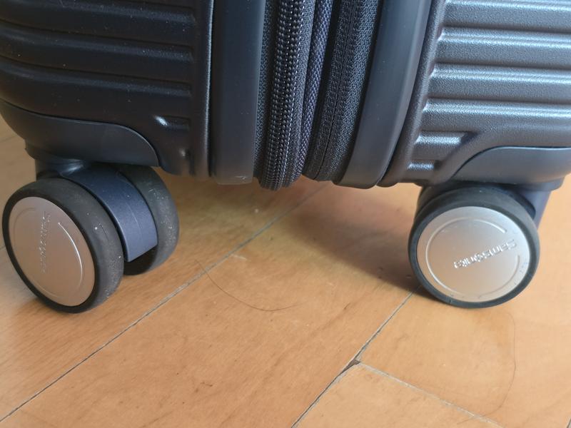 Samsonite Apinex Spinner 69/25 Exp
