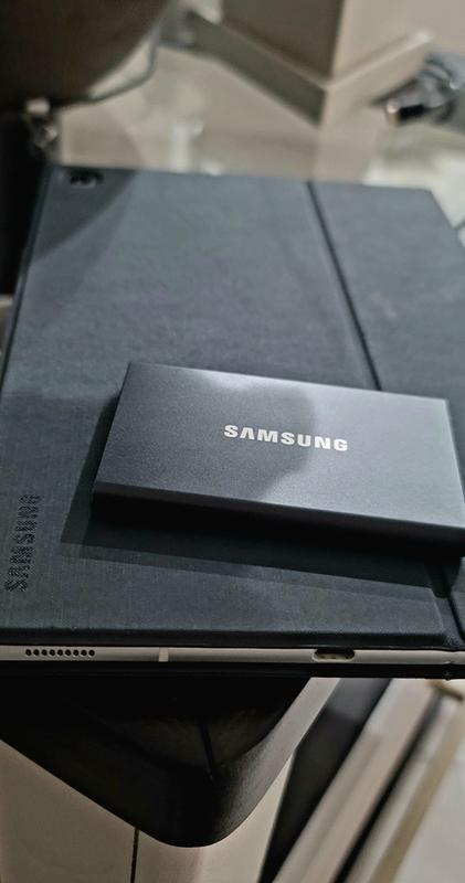 Portable SSD T7 USB 3.2 Gen 2 2TB | Samsung Singapore