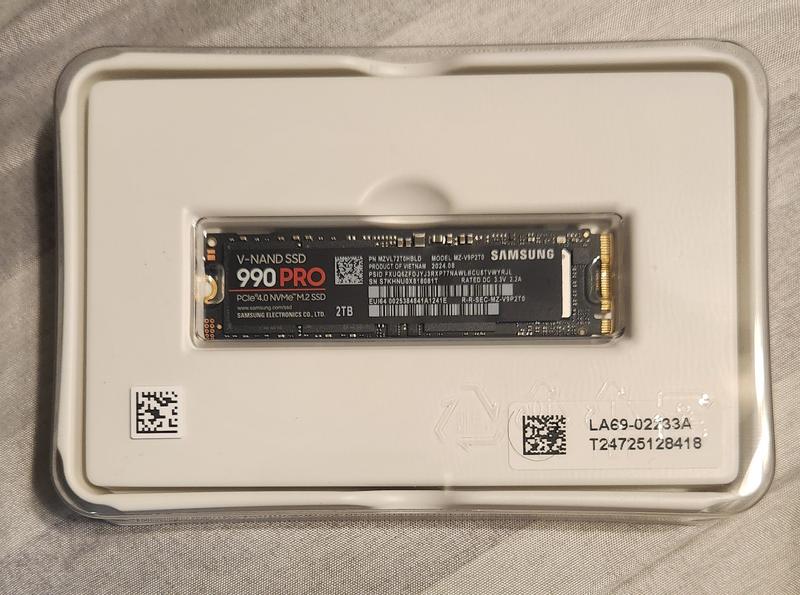 Buy Samsung 990 PRO 2TB PCIe Gen 4.0 NVMe M.2 SSD | Samsung Singapore