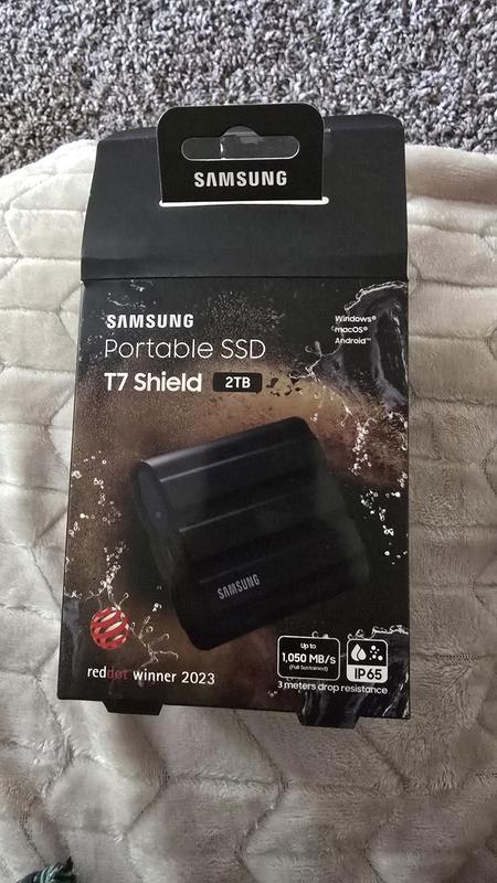 Portable SSD T7 Shield USB 3.2 Gen 2 2TB moonrock-beige | Samsung