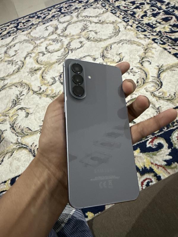 Galaxy A57 5G Awesome Gray 128GB, 8GB RAM - Features | Samsung Gulf