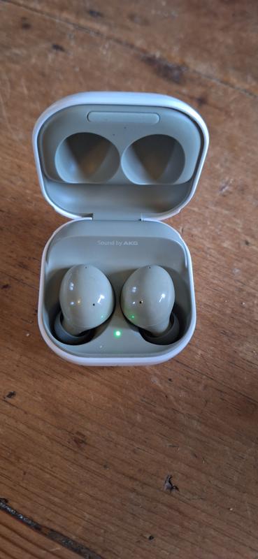 Buy Samsung Galaxy Buds 2 Earbuds | Galaxy AI | Samsung UK