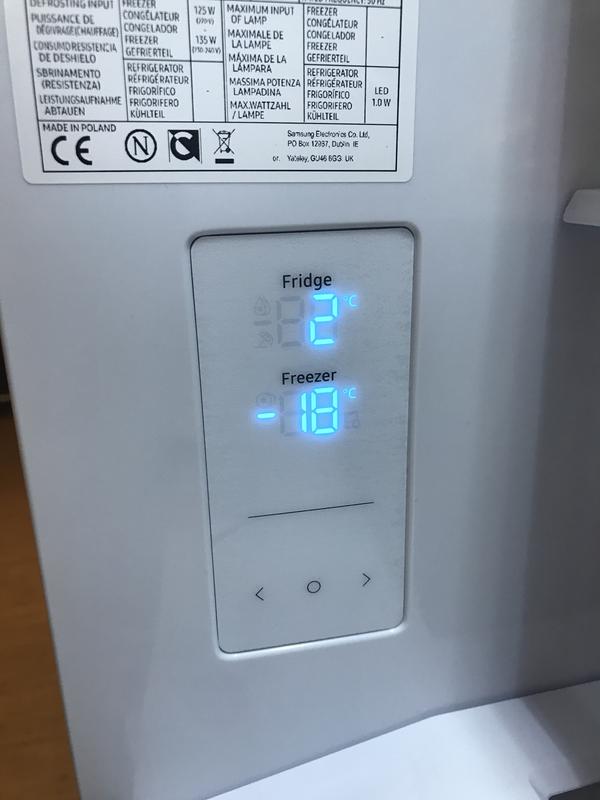 Refrigerateur congelateur en bas SAMSUNG RB34T600ESA Vo…