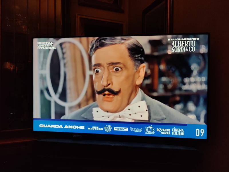 50" Crystal UHD U8000F 4K Vision AI Smart TV Nero