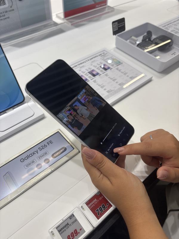 Galaxy S26 FE: Progettato per la Perfezione 256GB
