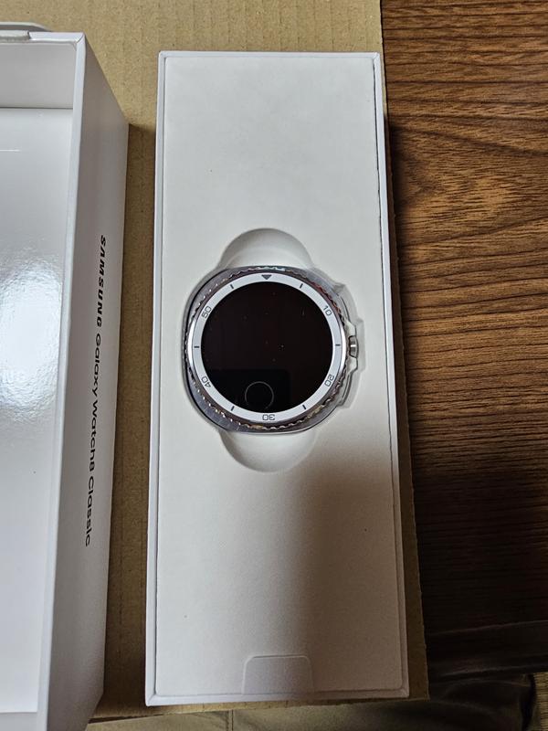 Samsung Galaxy Watch8 Classic（ギャラクシーウォッチ8クラシック