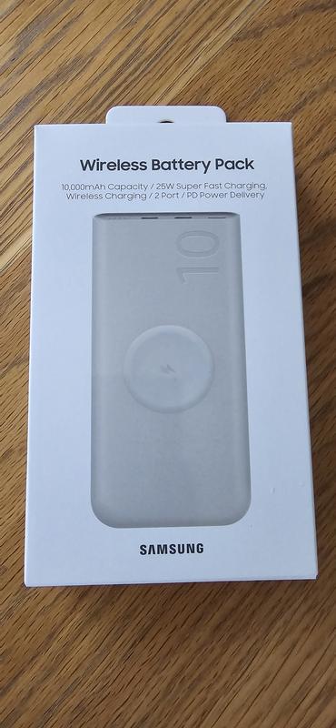 とも様 未開封 Battery Pack  Samsung Samsung＞急速充電と複数ポートで効率よく充電が可能 Samsung
