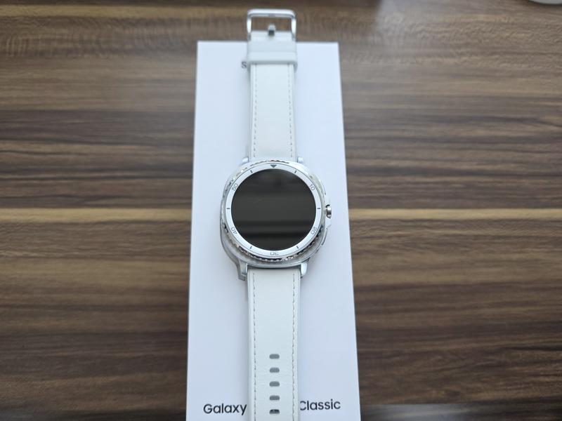 Samsung Galaxy Watch8 Classic（ギャラクシーウォッチ8クラシック