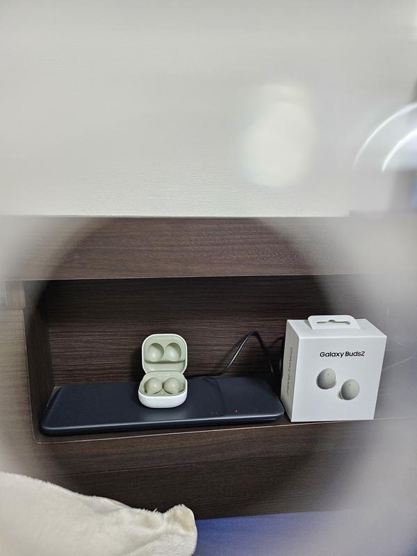 Wireless Charger Trio Black | Samsung Japan 公式