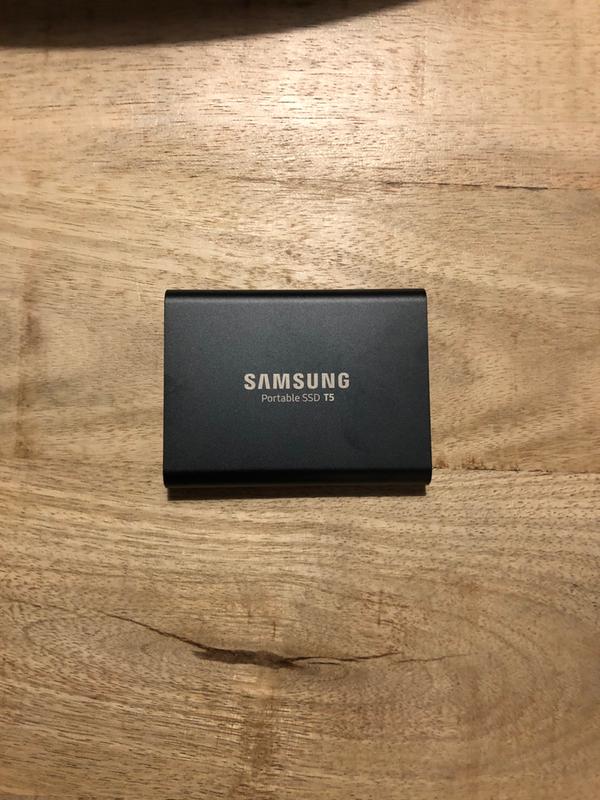Зовнішній SSD накопичувач Samsung T5 1TB Black (MU-PA1T0B/WW