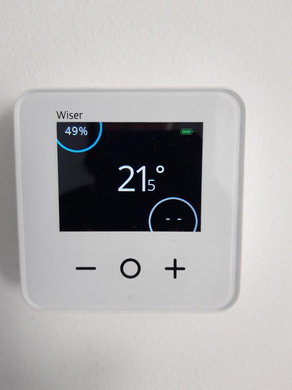 SCHNEIDER ELECTRIC - Kit de démarrage thermostat connecté pour radiateurs  électriques Wiser