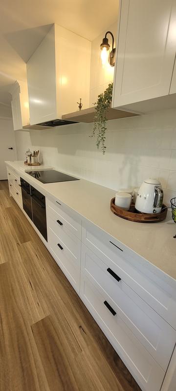 Schweigen Silent Undermount Rangehood 900mm UM11709BSP UM1170