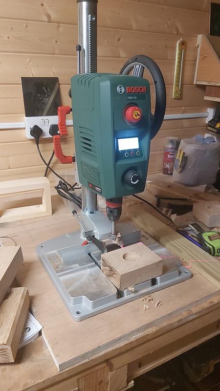 Bosch bench drill pbd 40 hot sale