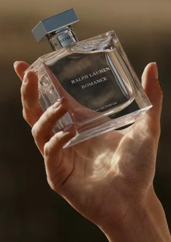 Romance Eau De Parfum • 50ml