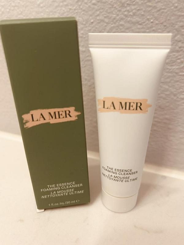 The Essence Foaming Cleanser • 125ml