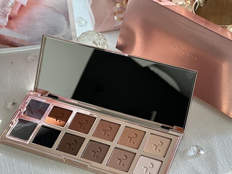 Patrick Ta オールマット アイシャドウパレット PATRICK TA Major Dimension III Matte Eyeshadow Palette, Pressed