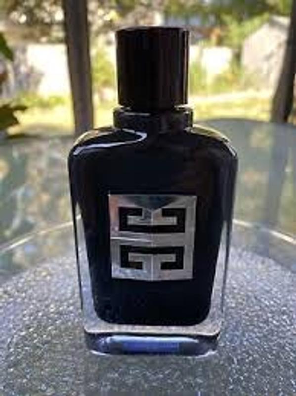 Gentleman Society Extreme Eau De Parfum • 60ml